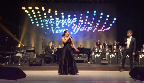 Sängerin Daniela Engelhardt beim Silvesterball im Kurhaus Baden Baden